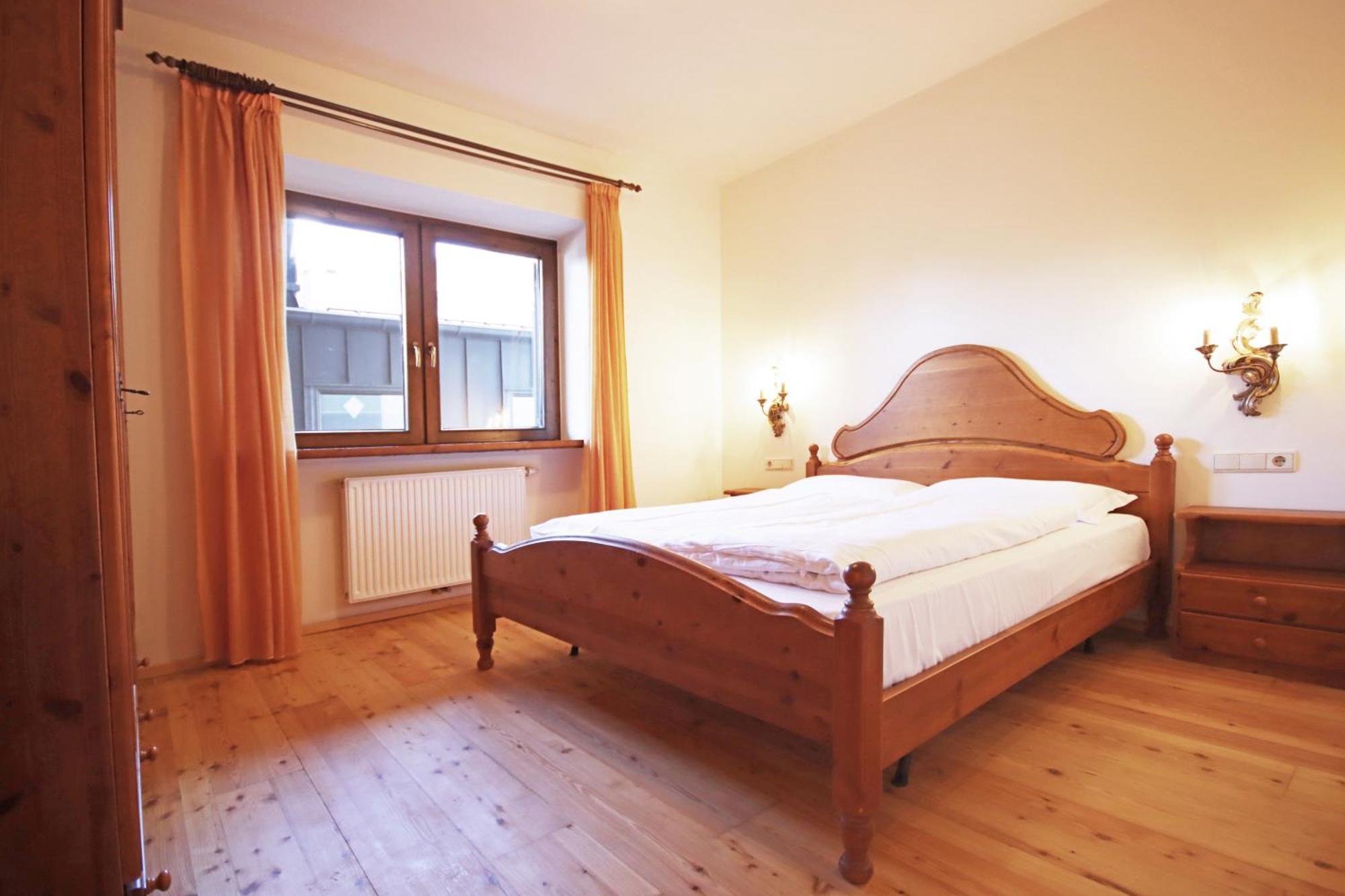 Aurturist Miramonti S Candido San Candido Room photo