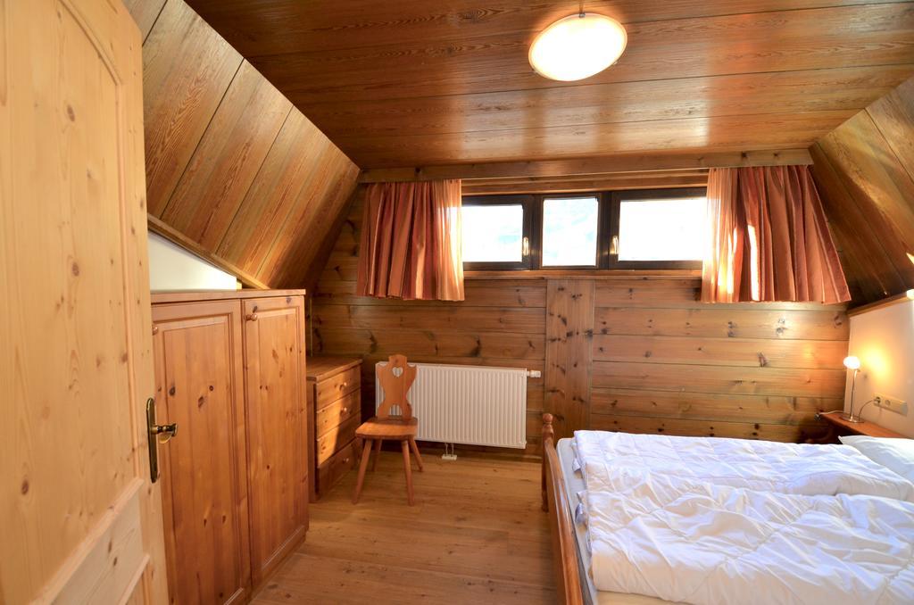 Aurturist Miramonti S Candido San Candido Room photo
